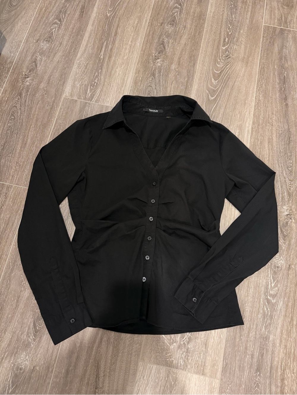 Tahari vintage black cotton button down shirt